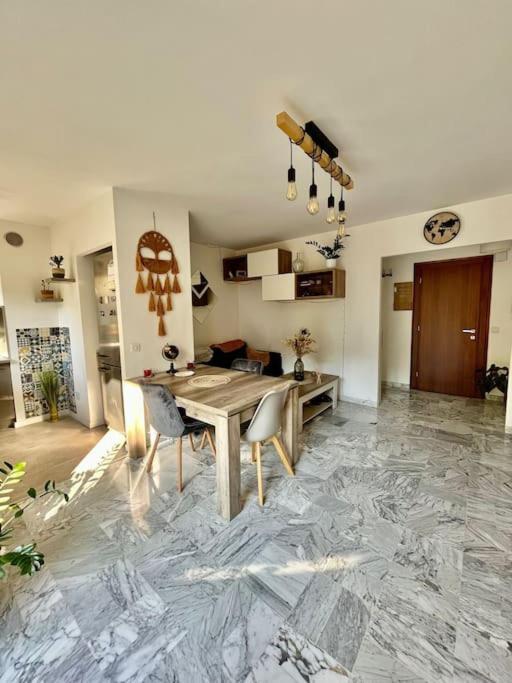 Apartamento Beau 2 Pieces,Terrasse, Parking Menton Centre Exterior foto